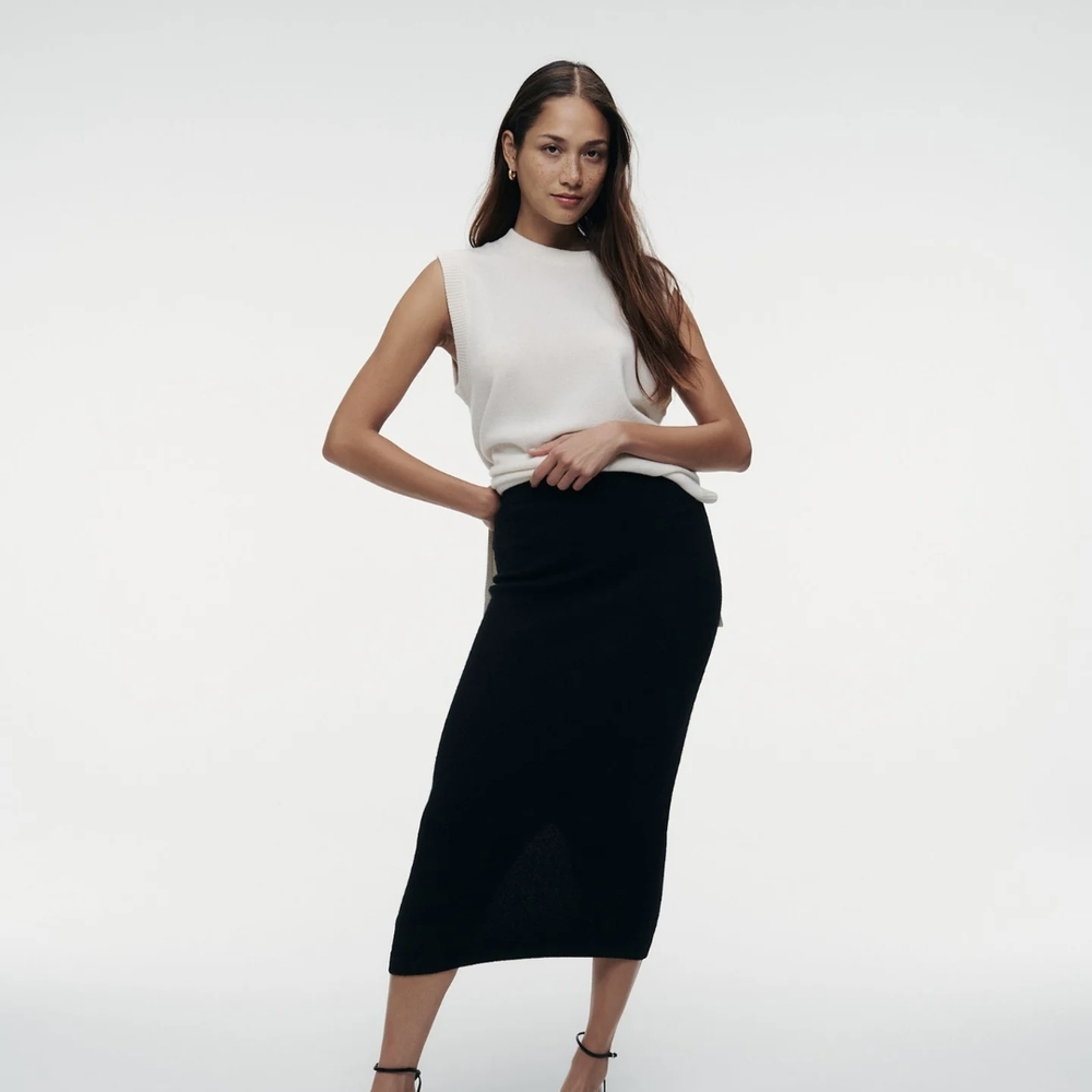 Elegant Black Midi Skirt